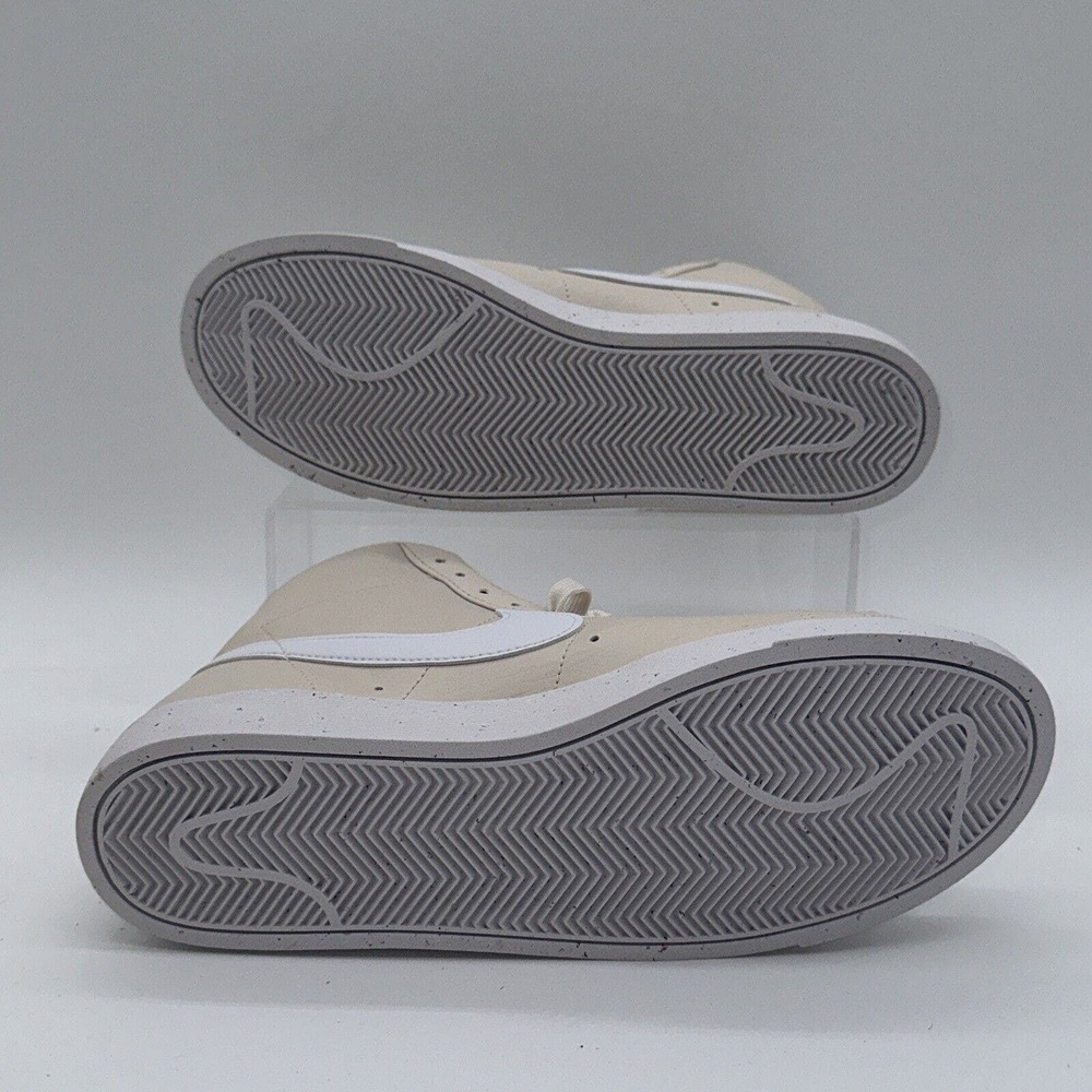 Nike Women's Size 10 Blazer Mid '77 (DQ4124 100) Running Sneaker Trainer Sports - Picture 3 of 6